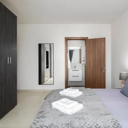 Modern & Spacious 2br With Country Views - Close To Xemxija Bay *