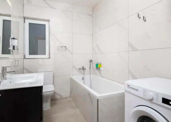 Lägenhet Modern & Spacious 2br With Country Views - Close To Xemxija Bay *